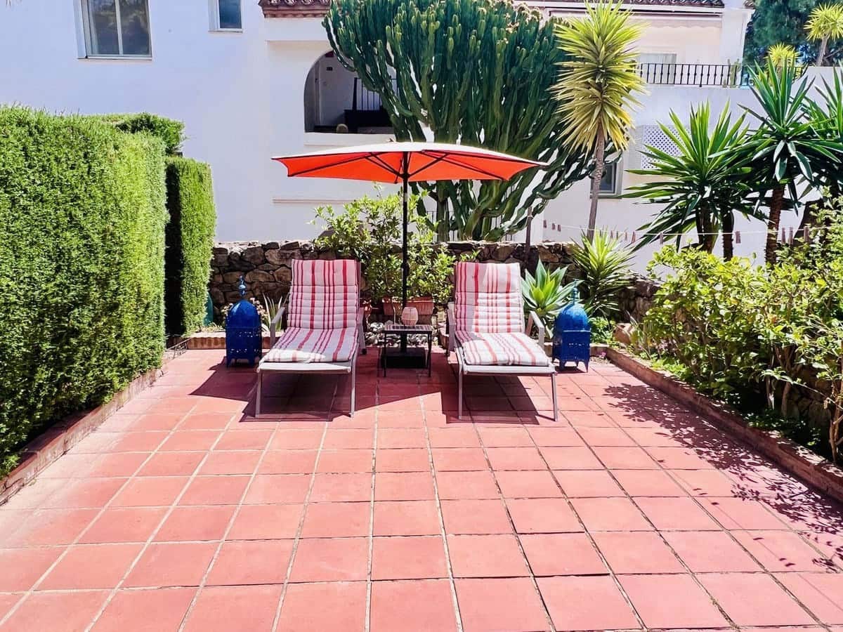3 quarto Casa em Banda para venda em Estepona com piscina garagem - 495 000 € (Ref: 9906761)