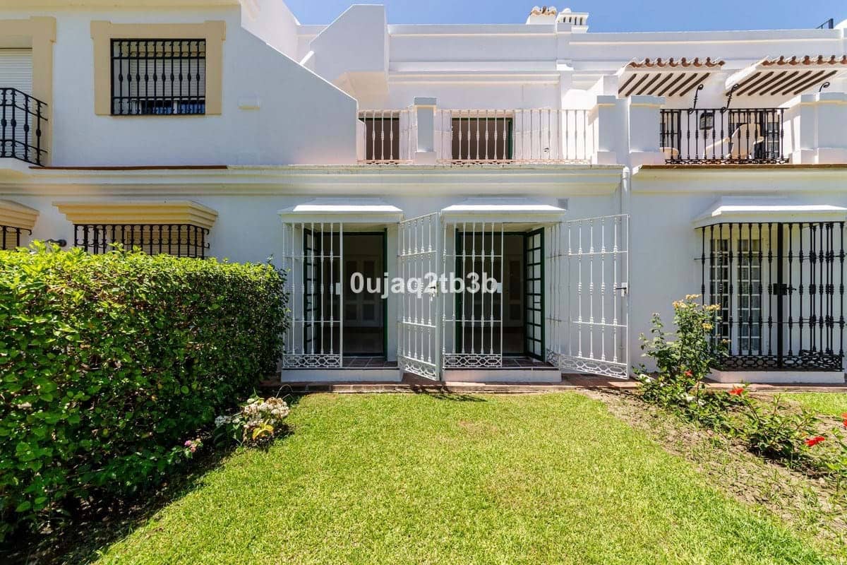 3 sypialnia Dom na sprzedaż w Marbella z basenem garażem - 750 000 € (Ref: 9906767)