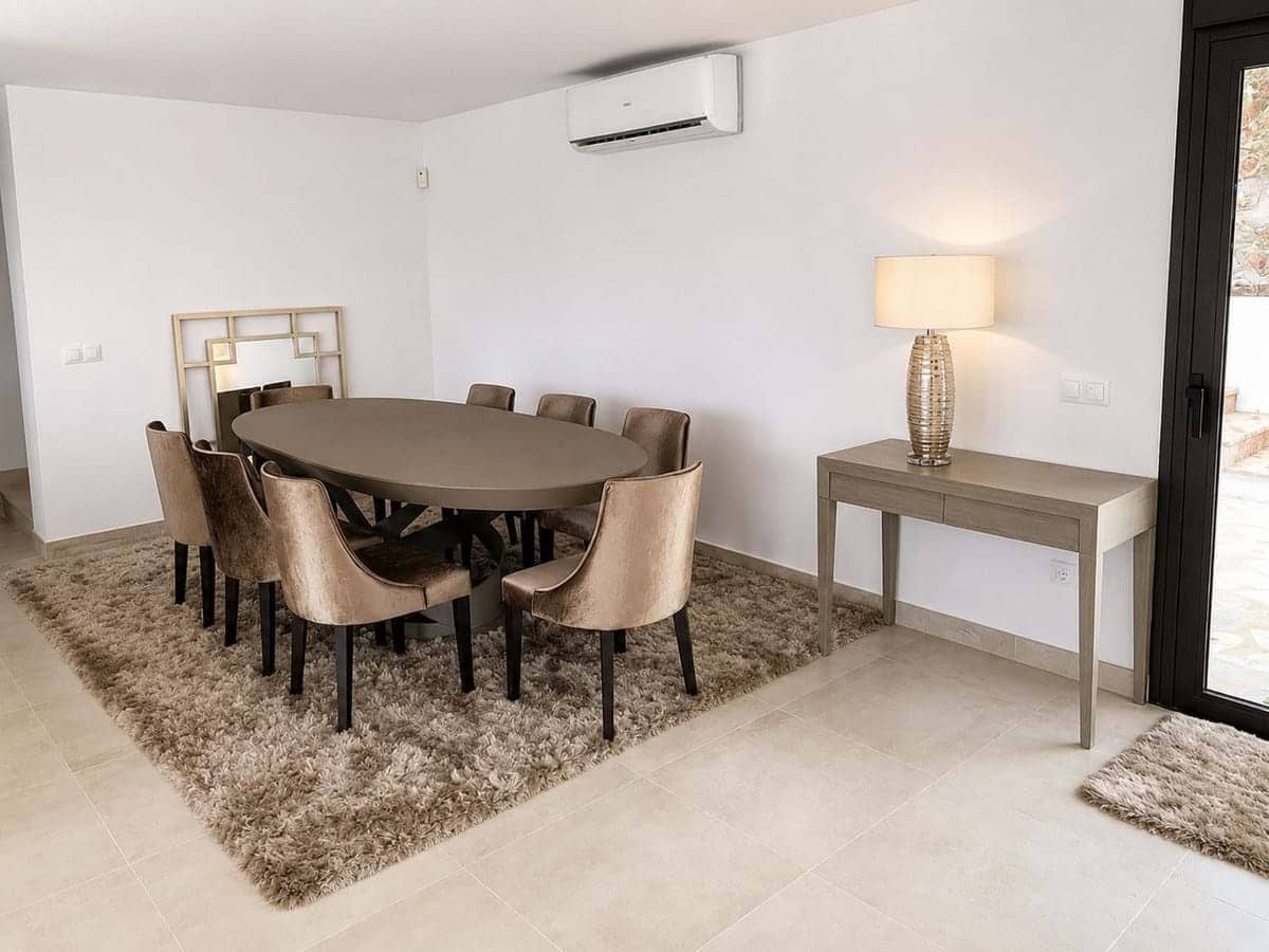 4 soverom Villa til salgs i Fuengirola med svømmebasseng garasje - € 1 475 000 (Ref: 9906770)
