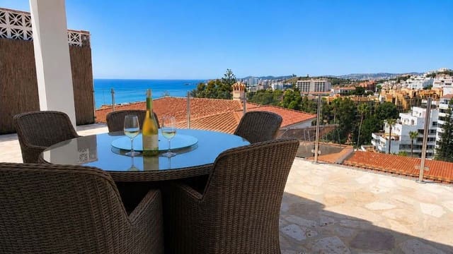 4 soverom Villa til salgs i Fuengirola med svømmebasseng garasje - € 1 475 000 (Ref: 9906770)