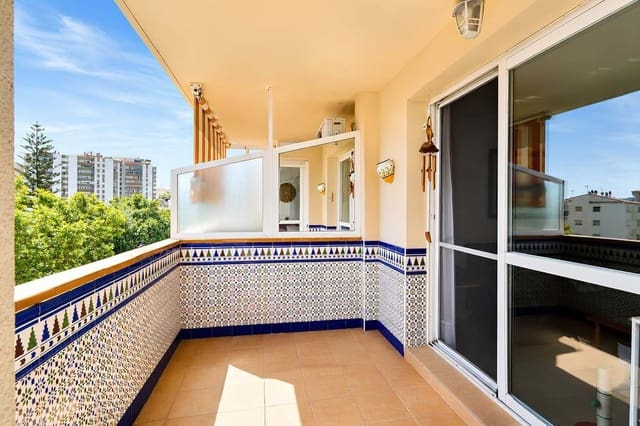 2 soveværelse Lejlighed til salg i Fuengirola med swimmingpool garage - € 388.000 (Ref: 9906772)