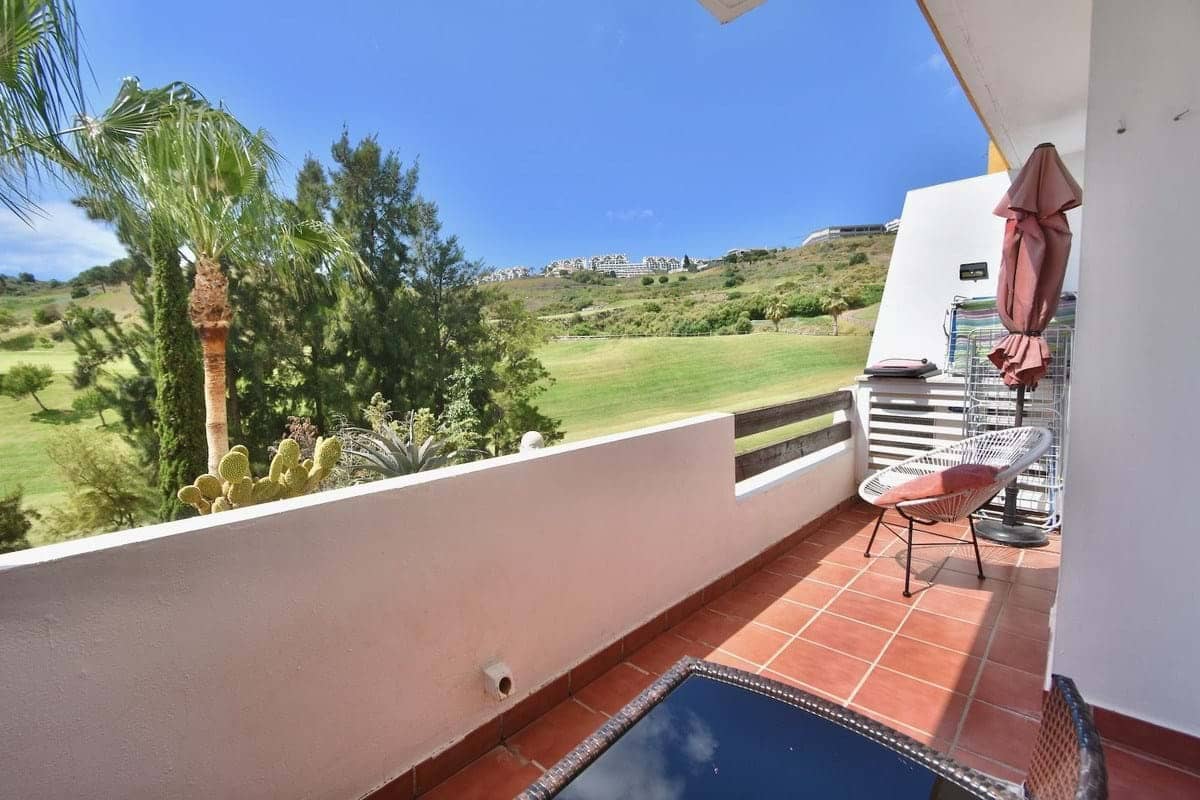 Apartamento de 2 habitaciones en Mijas en venta con piscina garaje - 285.000 € (Ref: 9906775)
