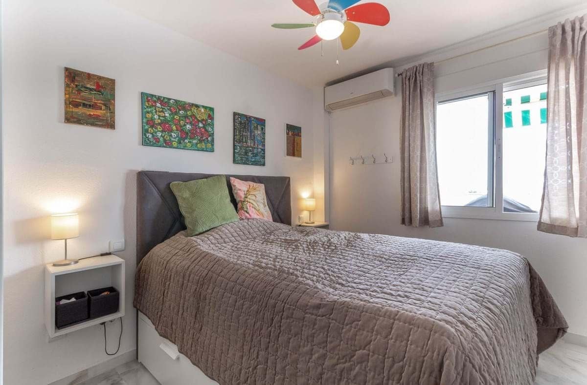 Apartamento de 2 habitaciones en Mijas en venta con piscina garaje - 285.000 € (Ref: 9906776)