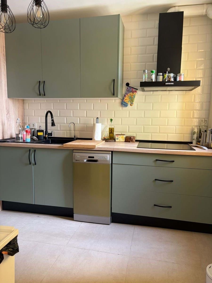 3 bedroom Apartment for sale in Fuengirola with garage - € 399,000 (Ref: 9906777)