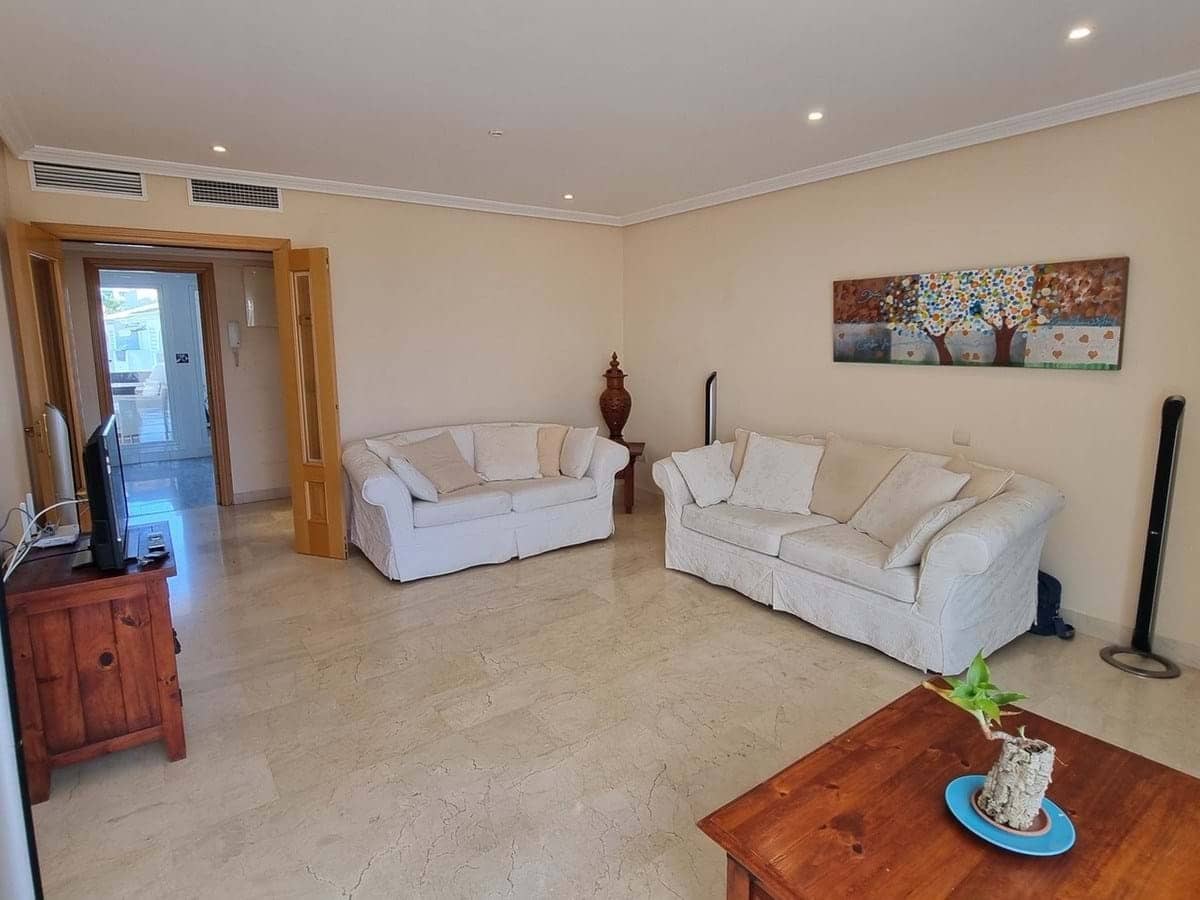 2 chambre Appartement à vendre à New Golden Mile avec piscine garage - 420 000 € (Ref: 9932045)