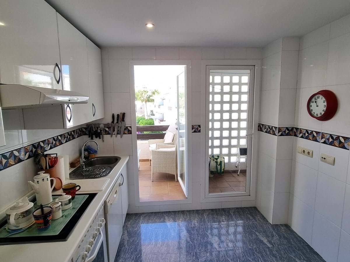 2 chambre Appartement à vendre à New Golden Mile avec piscine garage - 420 000 € (Ref: 9932045)