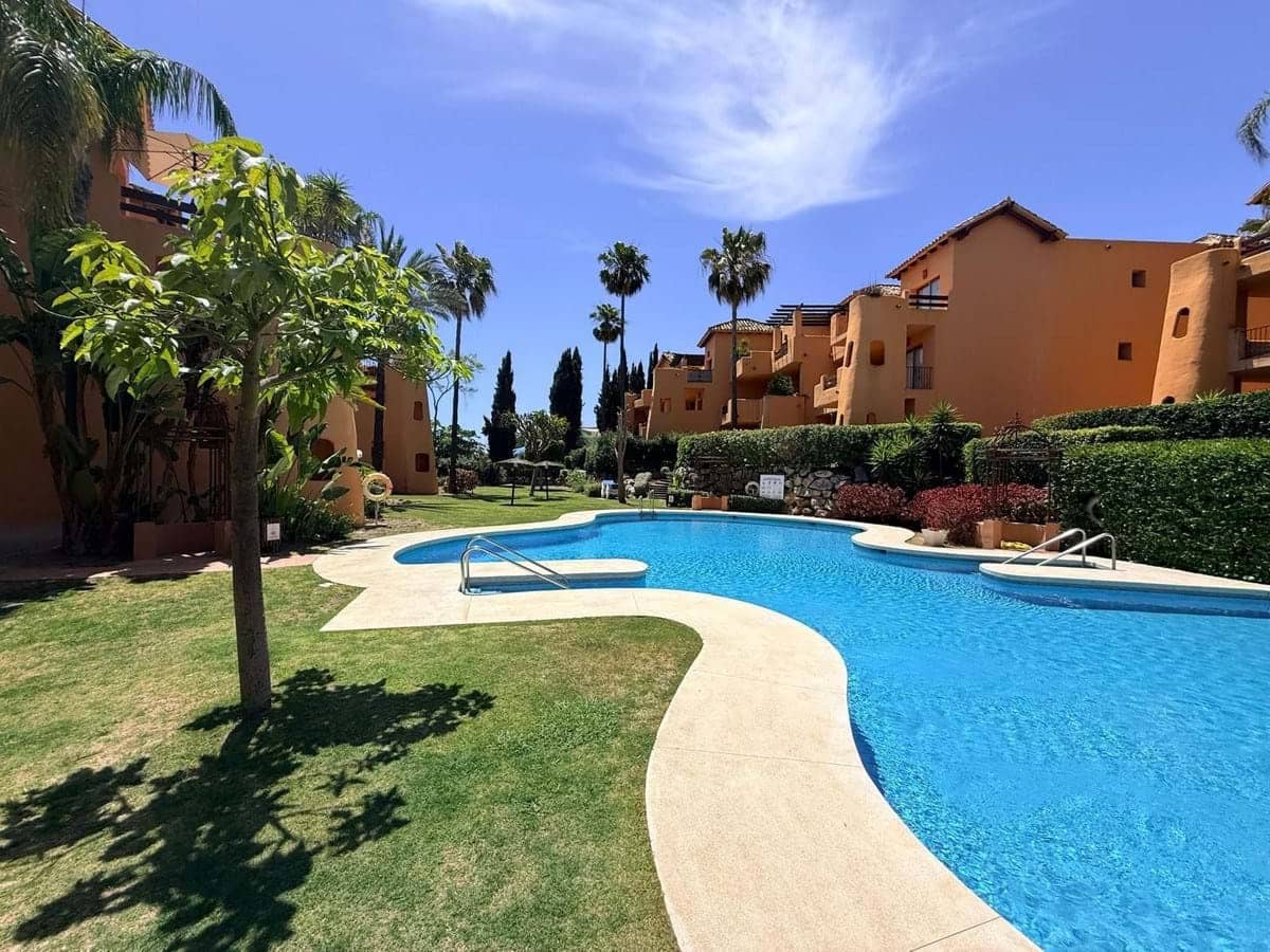 2 sovrum Lägenhet till salu i Cancelada med pool - 450 000 € (Ref: 9932047)