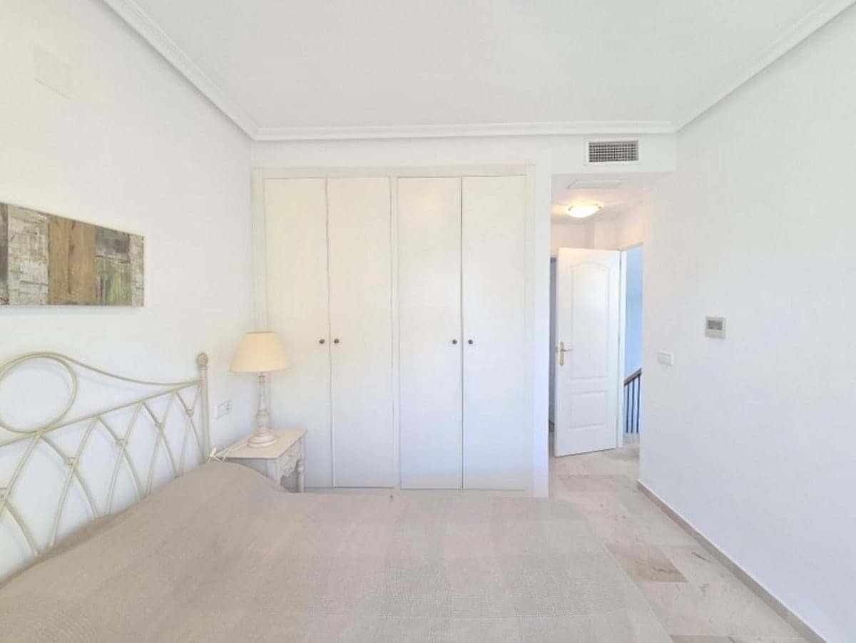 3 Zimmer Haus zu verkaufen in Casares mit Pool Garage - 339.000 € (Ref: 9932051)
