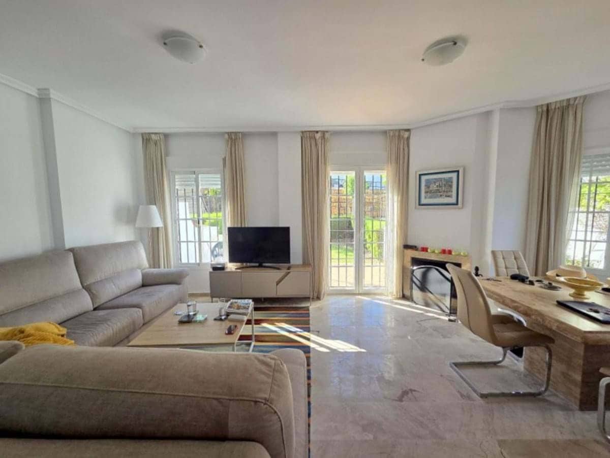 3 Zimmer Haus zu verkaufen in Casares mit Pool Garage - 339.000 € (Ref: 9932051)