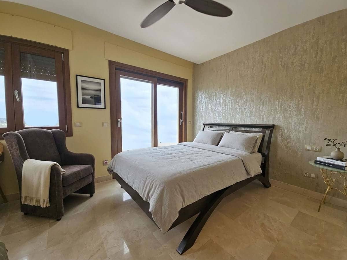 2 soveværelse Byhus til salg i Benahavis med swimmingpool garage - € 795.000 (Ref: 9932158)