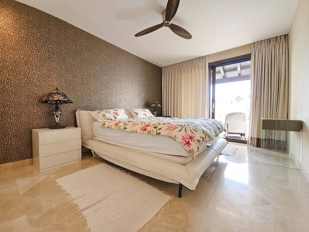 2 soveværelse Byhus til salg i Benahavis med swimmingpool garage - € 795.000 (Ref: 9932158)