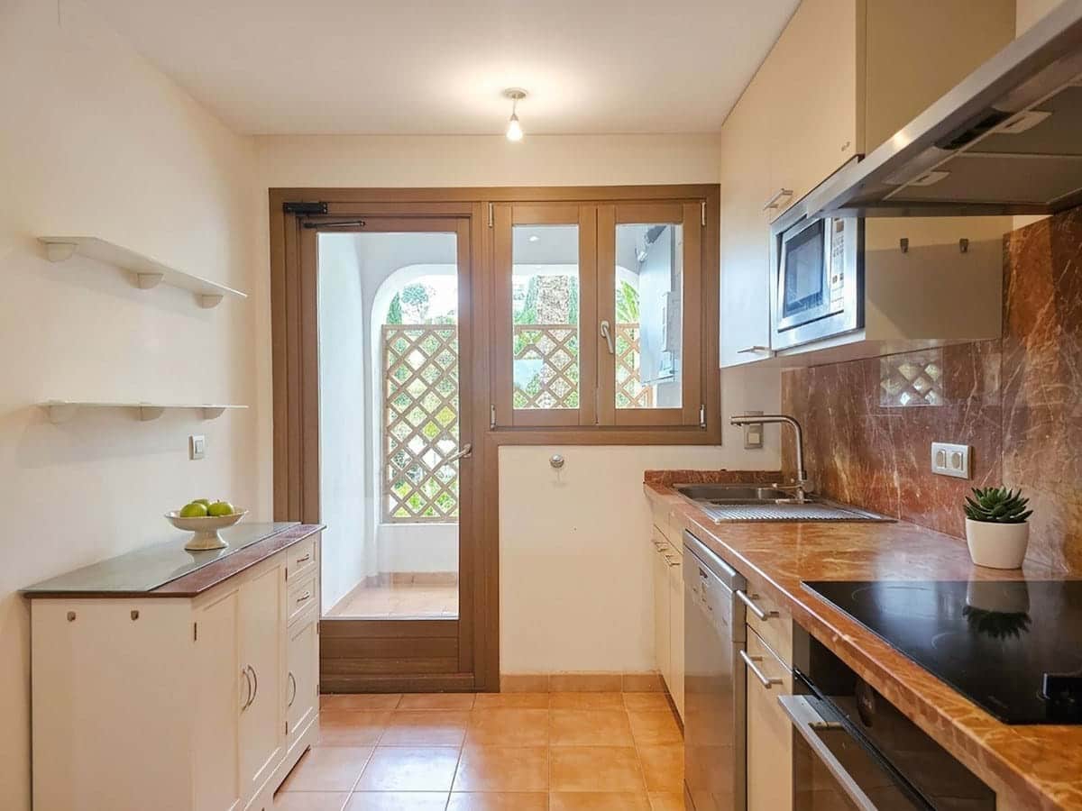 2 soveværelse Byhus til salg i Benahavis med swimmingpool garage - € 795.000 (Ref: 9932158)