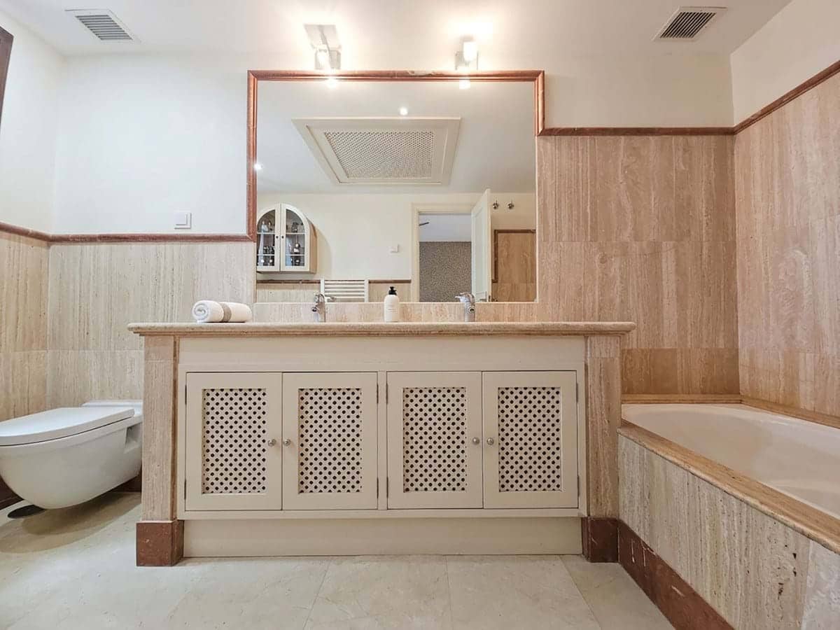 2 soveværelse Byhus til salg i Benahavis med swimmingpool garage - € 795.000 (Ref: 9932158)