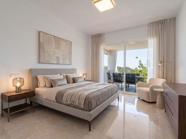 Apartamento de 3 habitaciones en Marbella en venta con piscina garaje - 649.000 € (Ref: 9932159)
