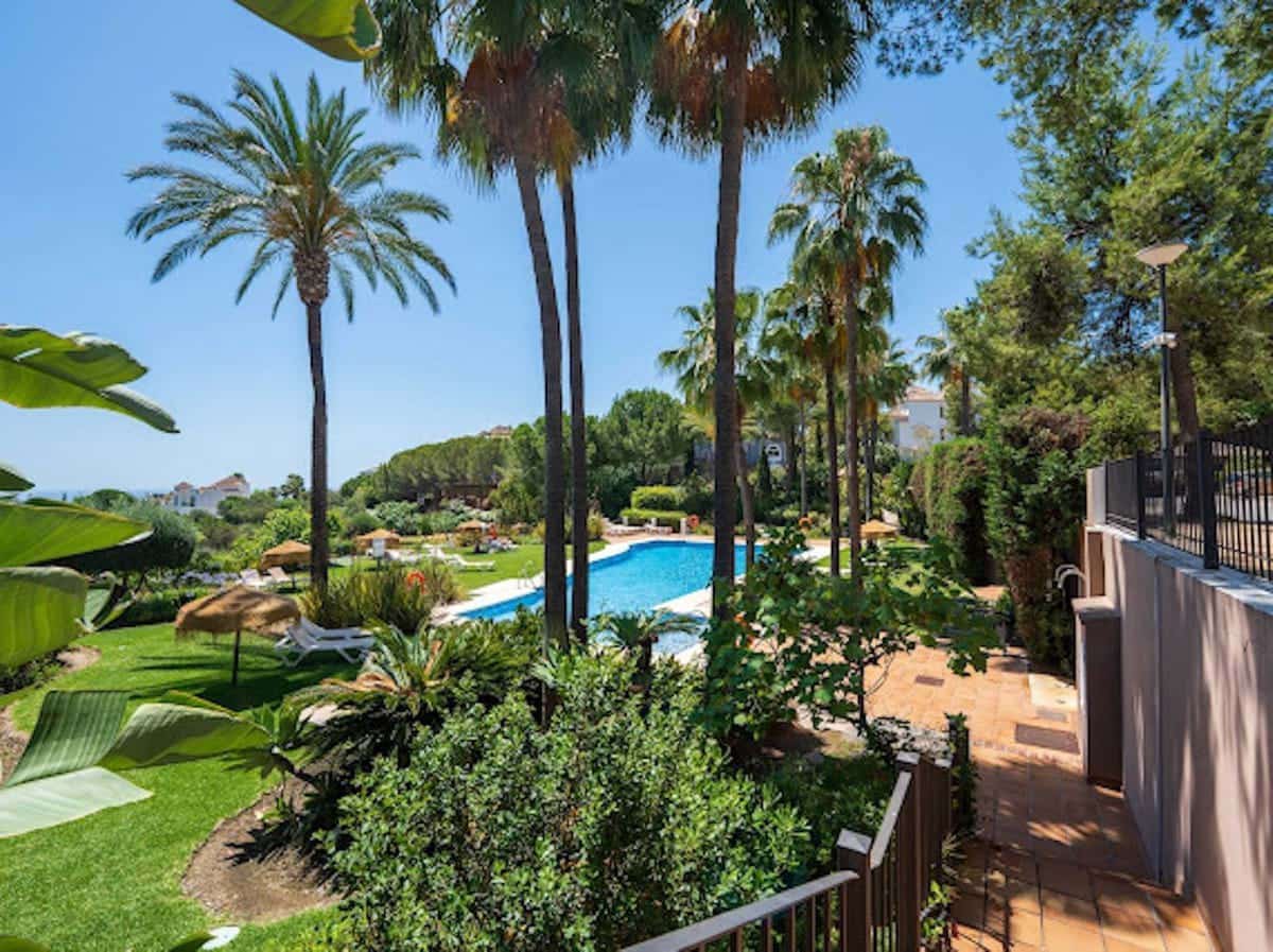 3 chambre Appartement à vendre à Marbella avec piscine garage - 649 000 € (Ref: 9932159)