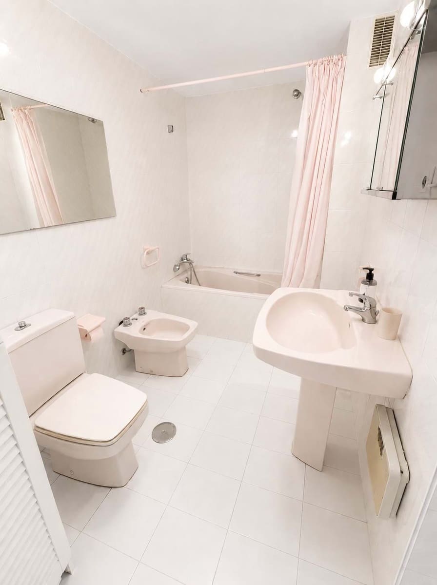 Apartamento de 2 habitaciones en Benalmádena en venta con piscina garaje - 320.000 € (Ref: 9932161)