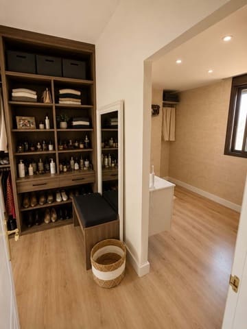 4 soveværelse Lejlighed til salg i Casares med swimmingpool garage - € 395.000 (Ref: 9932165)