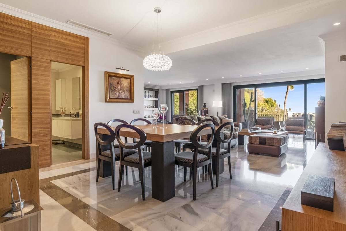 3 soveværelse Lejlighed til salg i Marbella med swimmingpool garage - € 1.500.000 (Ref: 9932166)
