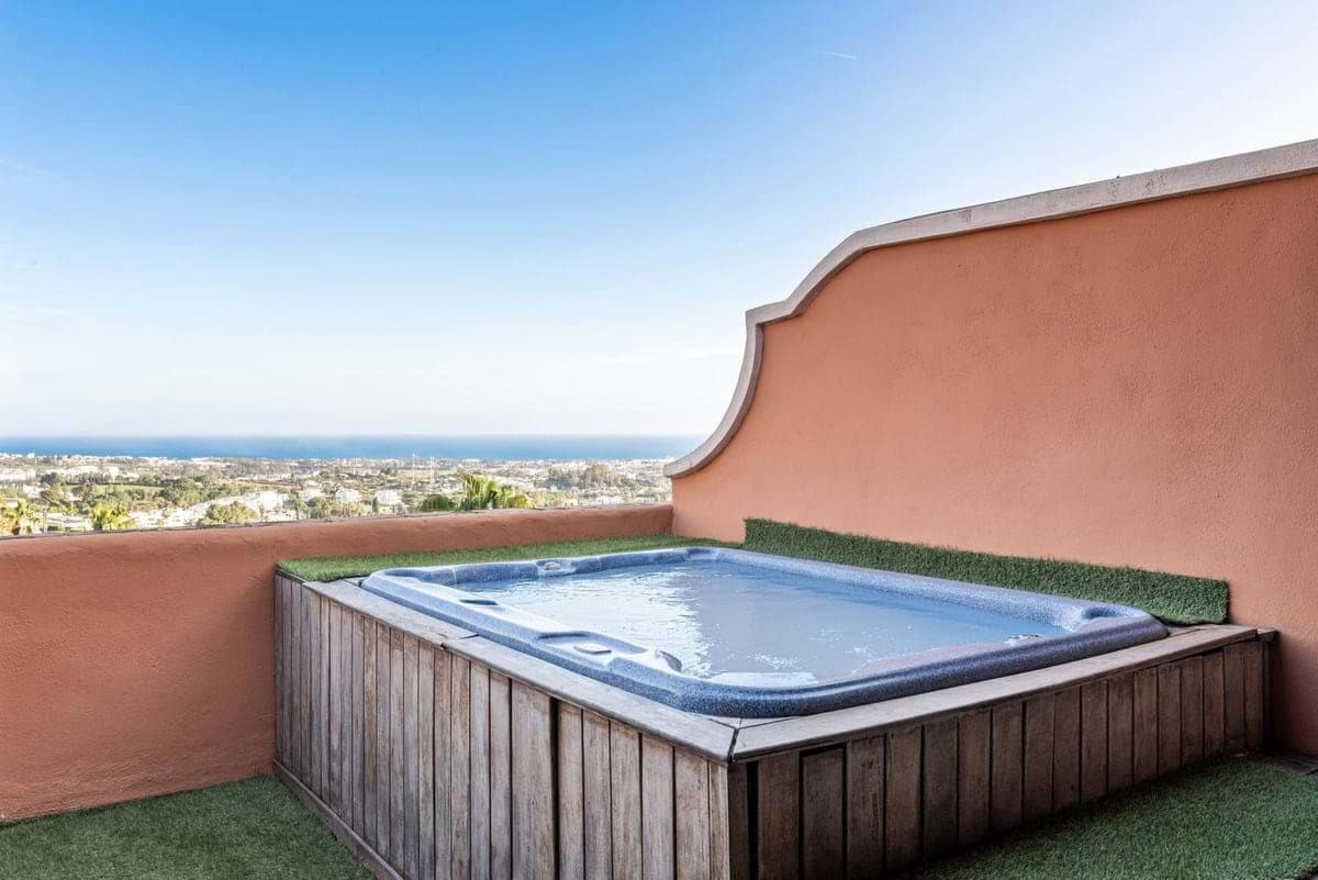 3 soveværelse Lejlighed til salg i Marbella med swimmingpool garage - € 1.500.000 (Ref: 9932166)