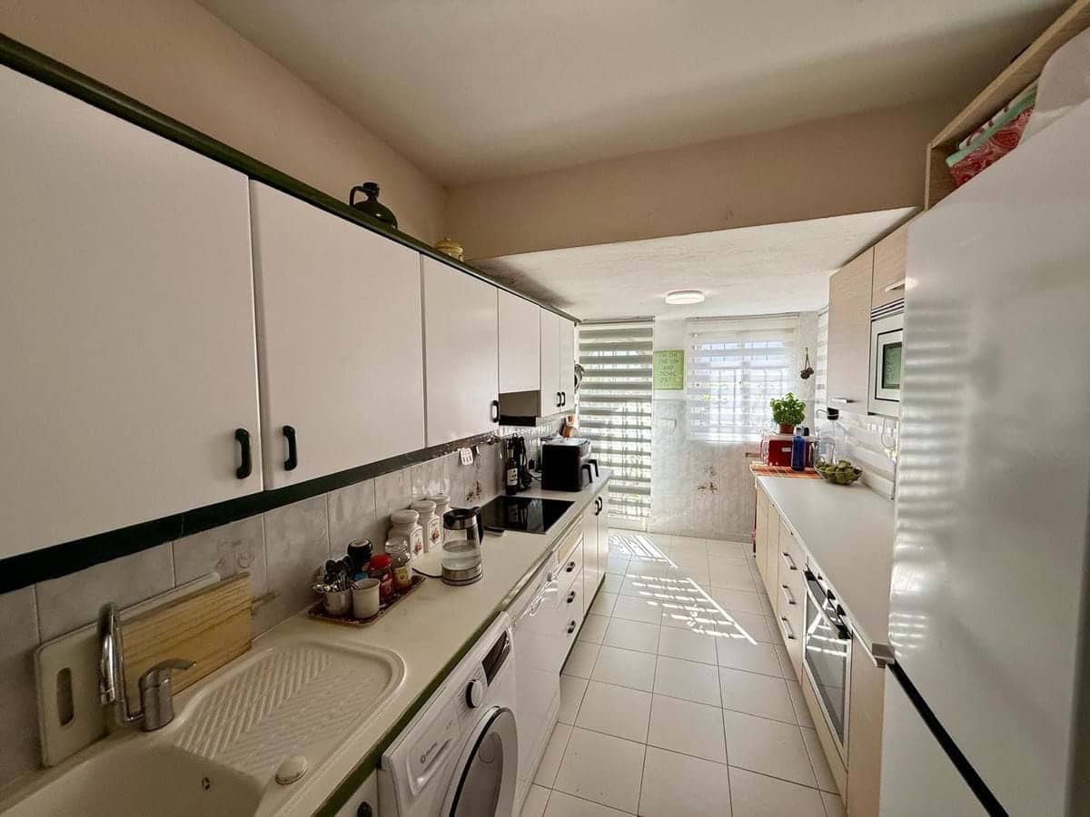 3 soveværelse Villa til salg i Manilva med swimmingpool garage - € 385.000 (Ref: 9932167)