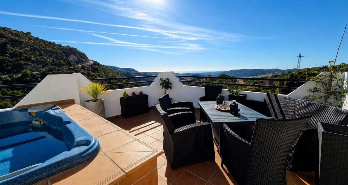 3 slaapkamer Huis te koop in Casares met zwembad garage - € 340.000 (Ref: 9932168)