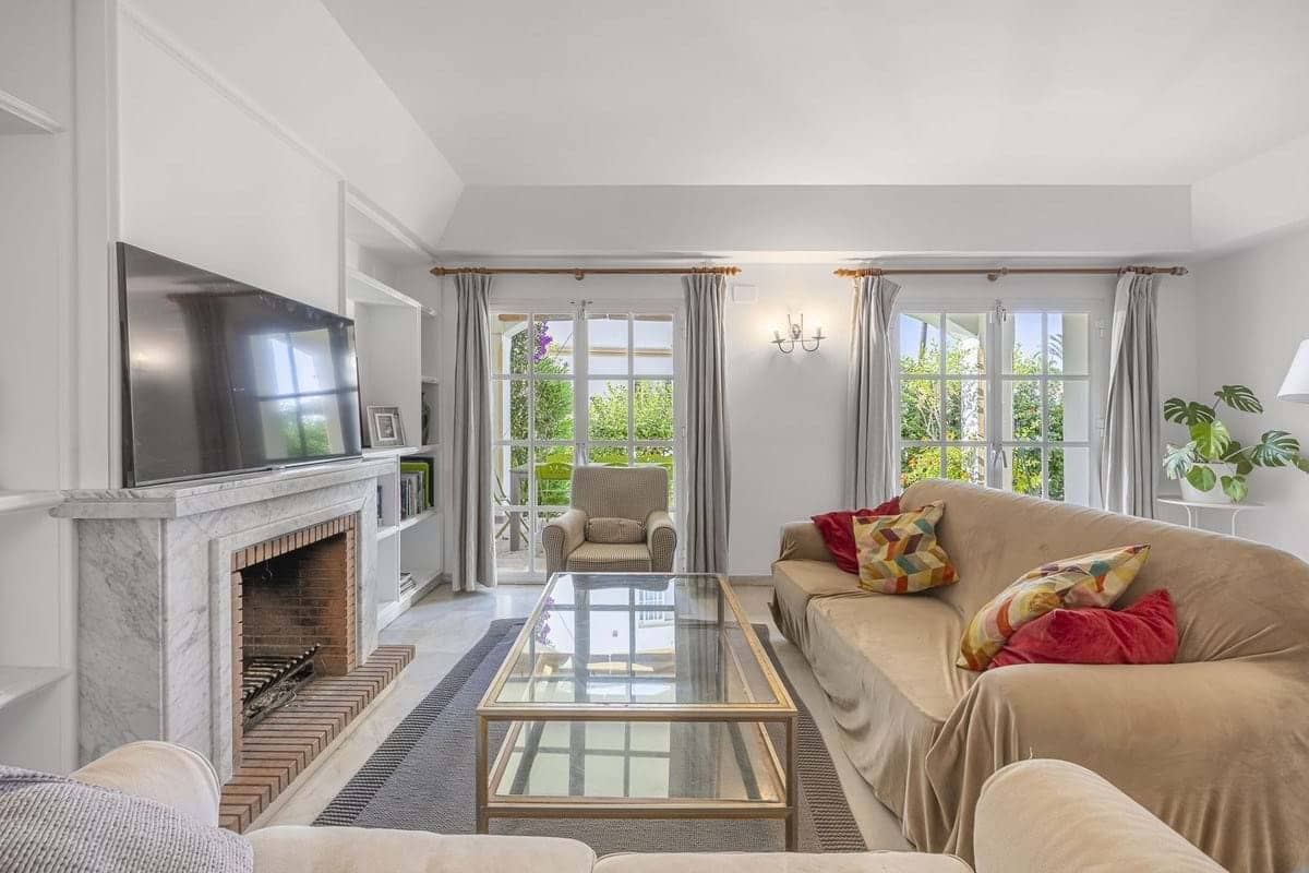 3 camera da letto Casa in vendita in New Golden Mile con piscina garage - 495.000 € (Rif: 9932170)