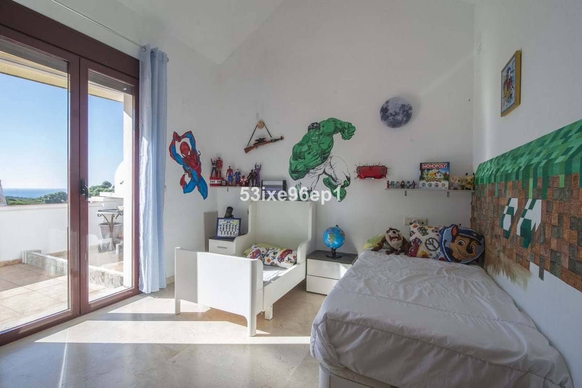 2 Zimmer Haus zu verkaufen in Casares mit Garage - 389.000 € (Ref: 9932171)