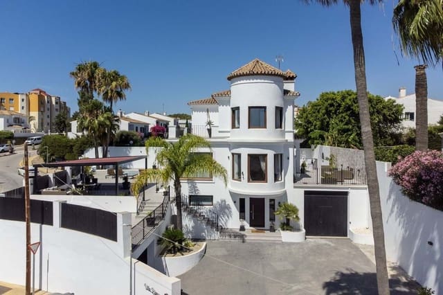 6 bedroom Villa for sale in Estepona with pool garage - € 2,390,000 (Ref: 9932571)