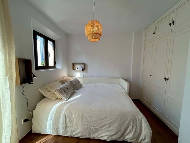 2 soveværelse Byhus til salg i Marbella med swimmingpool - € 550.000 (Ref: 9932573)