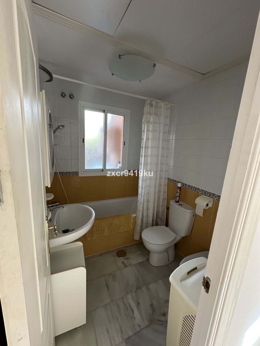 Apartamento de 3 habitaciones en Marbella en venta con piscina garaje - 480.000 € (Ref: 9932574)