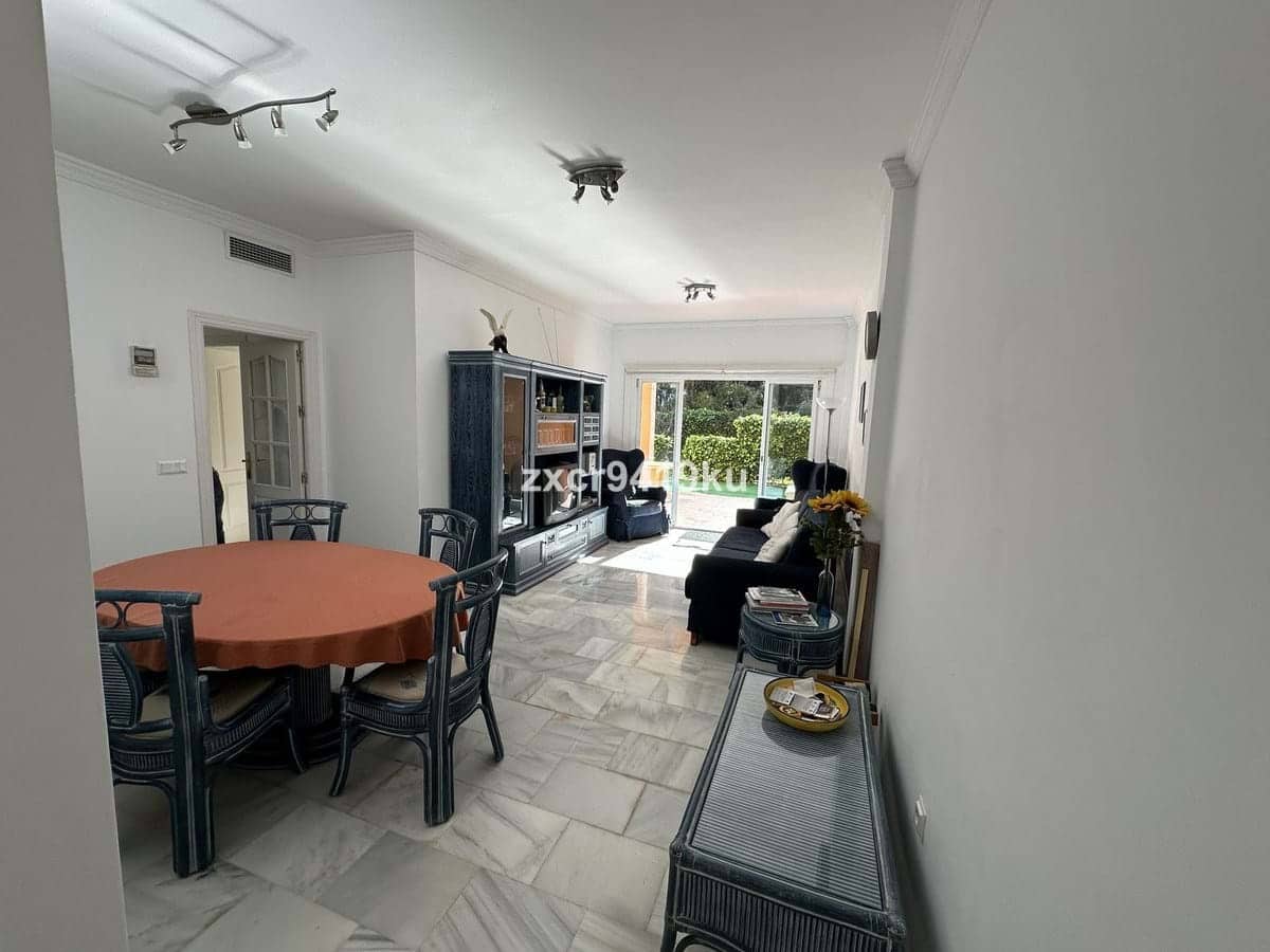Apartamento de 3 habitaciones en Marbella en venta con piscina garaje - 480.000 € (Ref: 9932574)