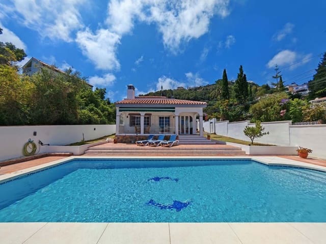 3 soveværelse Villa til salg i Benalmádena med swimmingpool garage - € 895.000 (Ref: 9932575)