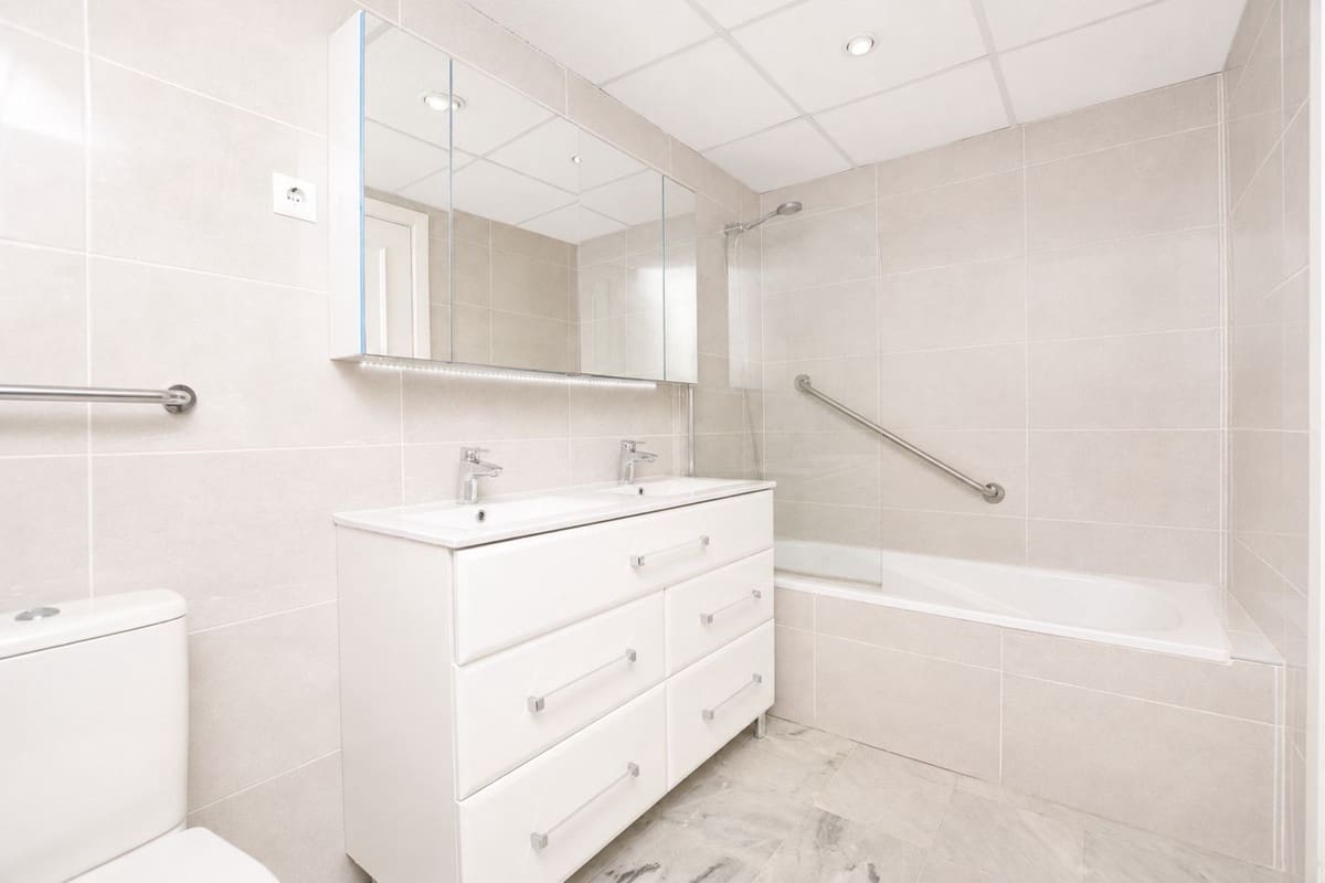 3 bedroom Apartment for sale in Marbella with pool garage - € 730,000 (Ref: 9941526)