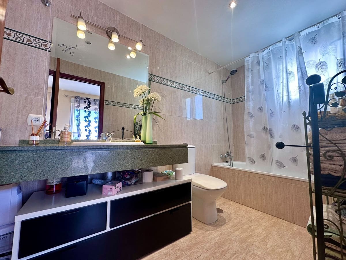 3 sovrum Lägenhet till salu i Marbella med garage - 675 000 € (Ref: 9941528)