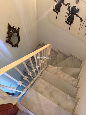 3 soverom Hus til salgs i Marbella med svømmebasseng garasje - € 700 000 (Ref: 9941529)