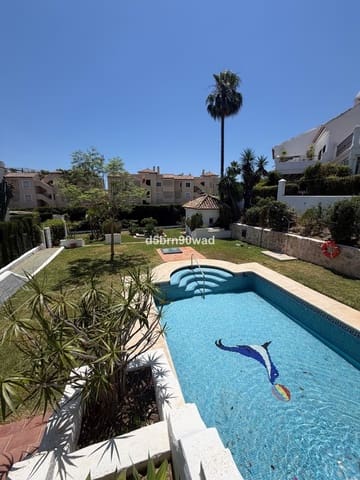 3 soverom Hus til salgs i Marbella med svømmebasseng garasje - € 700 000 (Ref: 9941529)