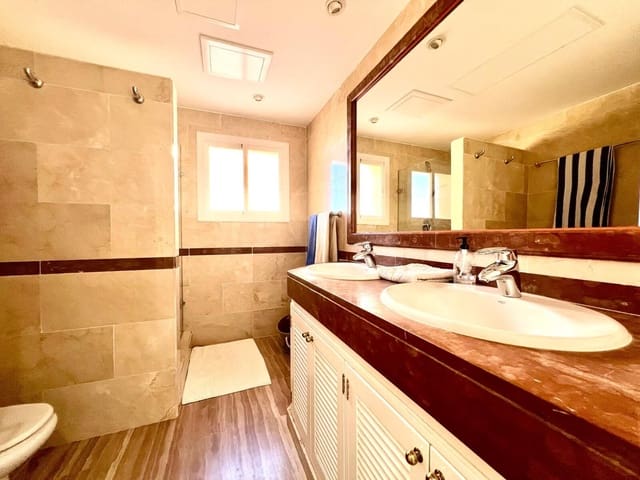 4 slaapkamer Appartement te koop in Marbella - € 1.530.000 (Ref: 9941534)
