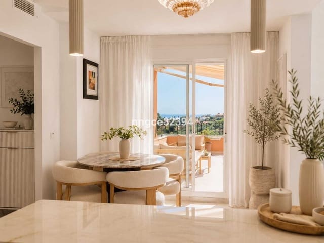 Apartamento de 2 habitaciones en Elviria, Marbella en venta con piscina garaje - 439.900 € (Ref: 9941536)