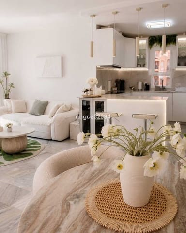 Apartamento de 2 habitaciones en Elviria, Marbella en venta con piscina garaje - 439.900 € (Ref: 9941536)