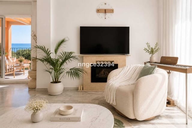Apartamento de 2 habitaciones en Elviria, Marbella en venta con piscina garaje - 439.900 € (Ref: 9941536)