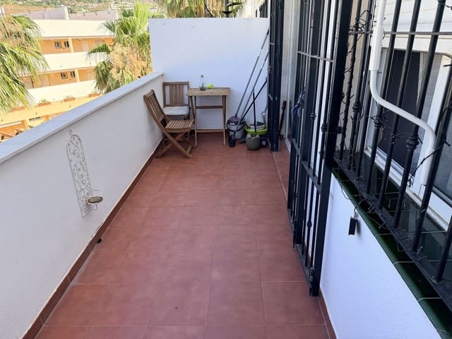 2 soverom Leilighet til salgs i Benalmádena med svømmebasseng garasje - € 369 995 (Ref: 9941544)