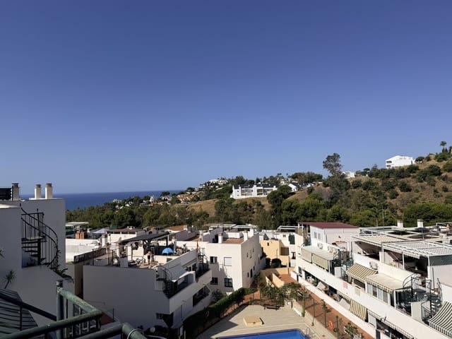 2 soverom Leilighet til salgs i Benalmádena med svømmebasseng garasje - € 369 995 (Ref: 9941544)