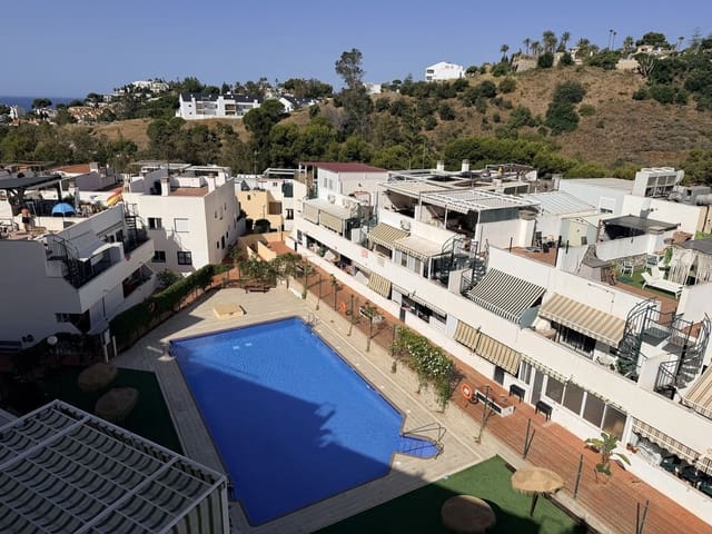 2 soverom Leilighet til salgs i Benalmádena med svømmebasseng garasje - € 369 995 (Ref: 9941544)