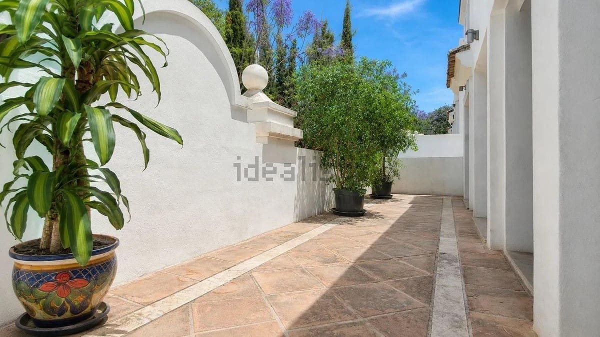 3 soverom Leilighet til salgs i Marbella med svømmebasseng garasje - € 1 150 000 (Ref: 9941546)