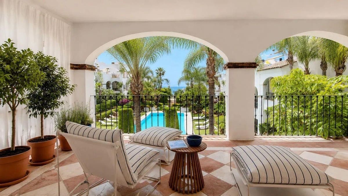 3 soverom Leilighet til salgs i Marbella med svømmebasseng garasje - € 1 150 000 (Ref: 9941546)