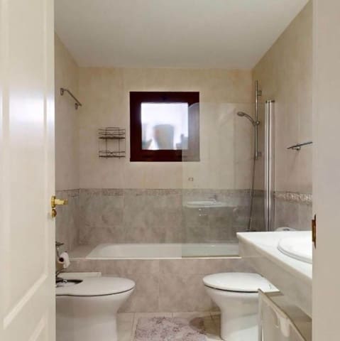 4 Zimmer Apartment zu verkaufen in Atalaya-Isdabe, Estepona mit Pool Garage - 790.000 € (Ref: 9941548)