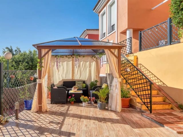 3 chambre Maison de Ville à vendre à Benalmádena avec piscine garage - 629 995 € (Ref: 9954554)