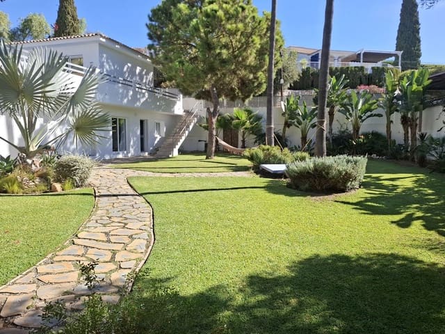 5 chambre Villa/Maison à vendre à Mijas avec piscine garage - 1 345 000 € (Ref: 9954556)