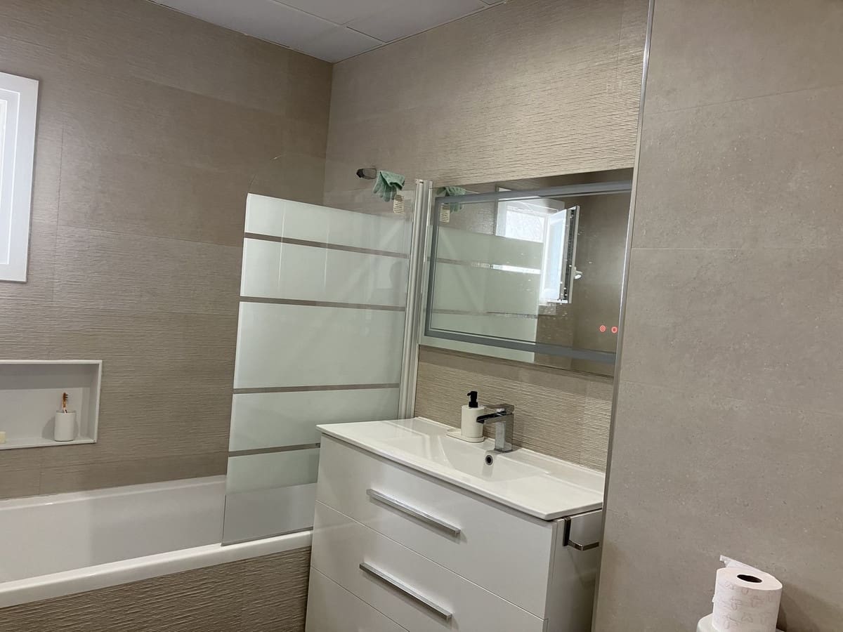 Apartamento de 2 habitaciones en Marbella en venta - 680.000 € (Ref: 9954558)