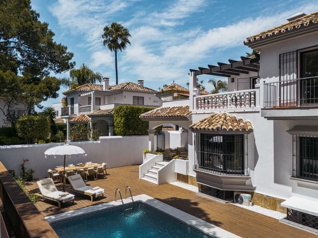 6 bedroom Villa for sale in Marbella with pool garage - € 1,995,000 (Ref: 9954559)